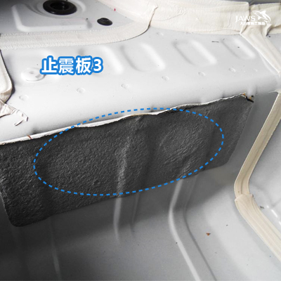 RAV4原车后备箱隔音