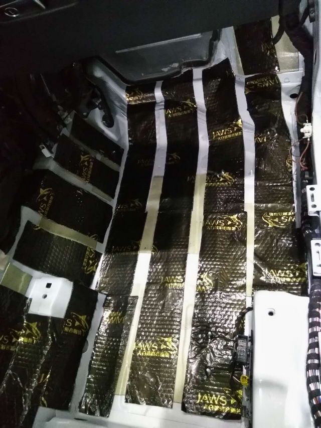 奥迪汽车底盘隔音