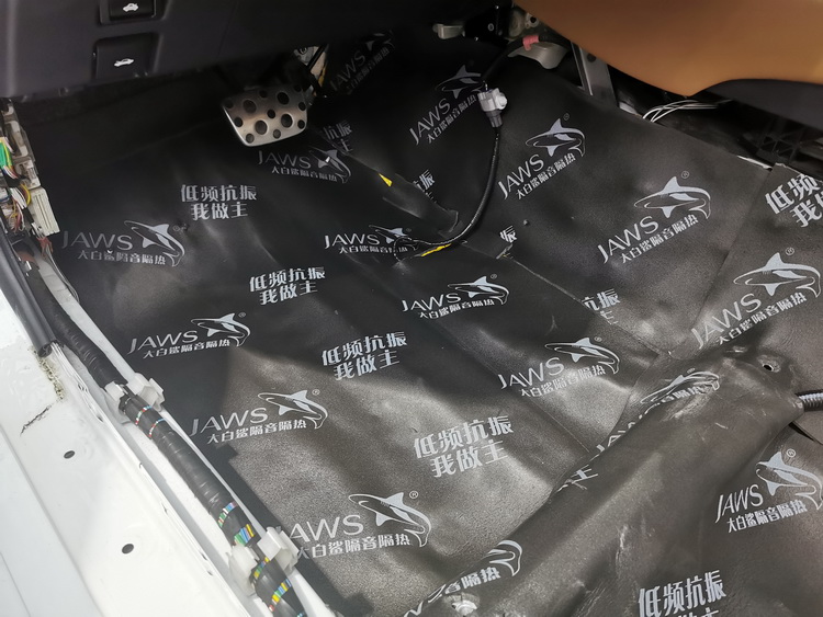 雷克萨斯GX350汽车隔音改装