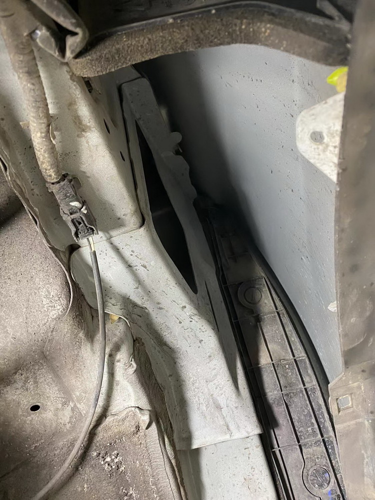 丰田RAV4汽车隔音改装