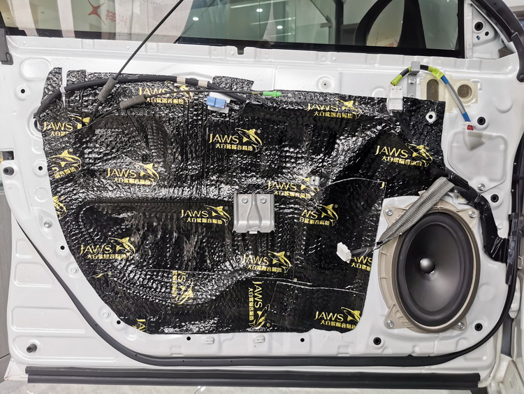 雷克萨斯CT200H风噪隔音